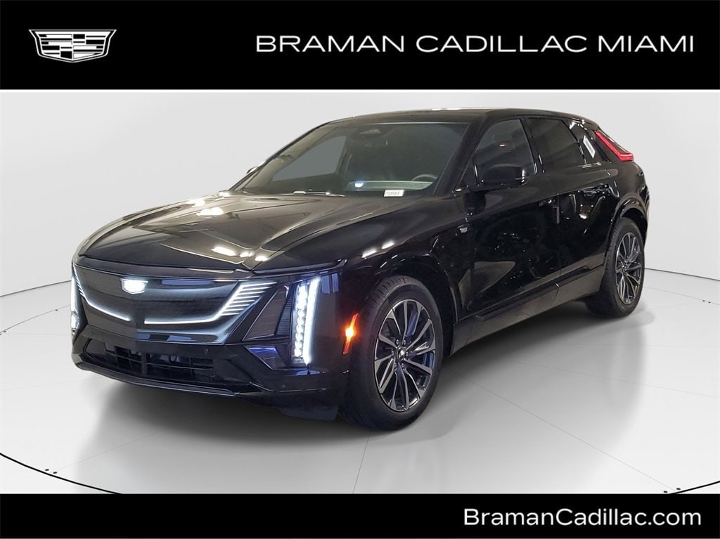 2026 Cadillac LYRIQ Sport's photo