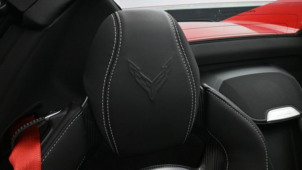 2025 Chevrolet Corvette 1LZ - Photo 17