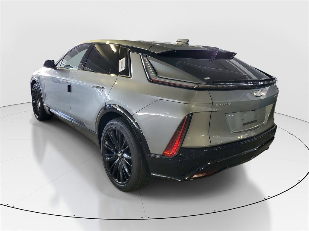2025 Cadillac Lyriq Sport photo 4