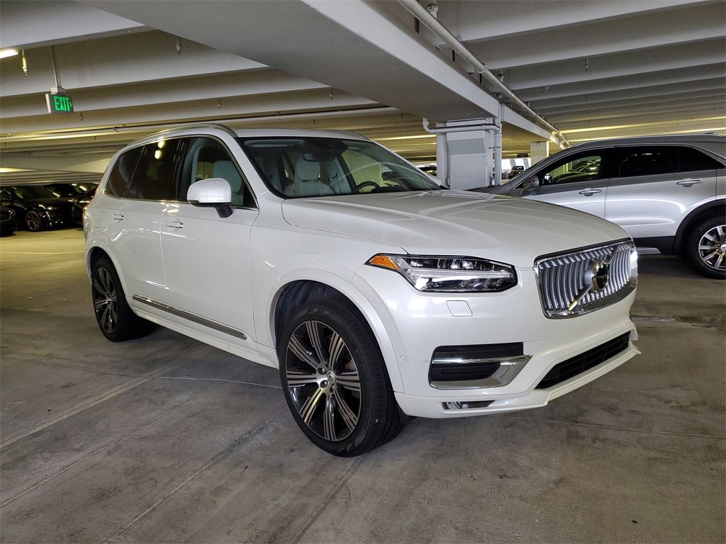 2022 Volvo XC90 T6 AWD Inscription photo 2
