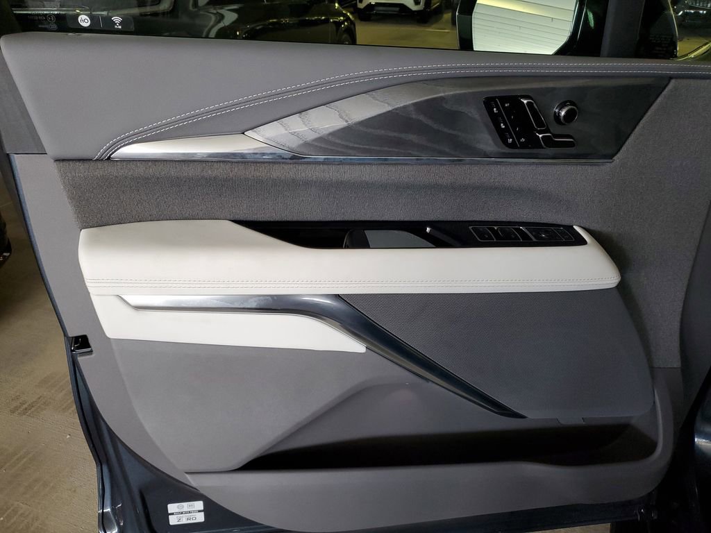 2026 Cadillac Escalade IQ Sport - Photo 14