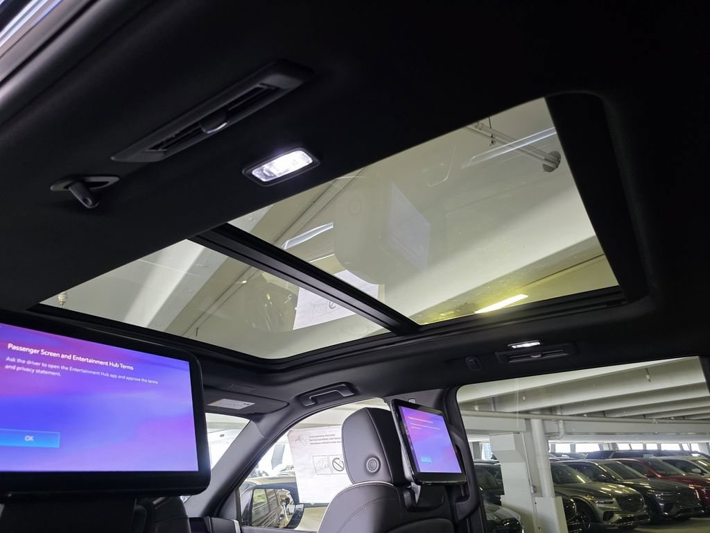 2026 Cadillac Escalade ESV Sport - Photo 11