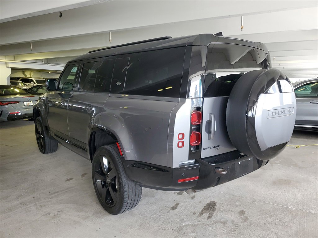 2023 Land Rover Defender X-Dynamic SE photo 3