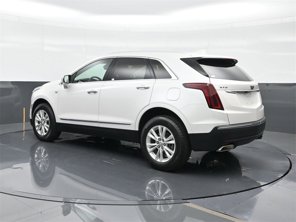 2022 Cadillac XT5 Luxury photo 3