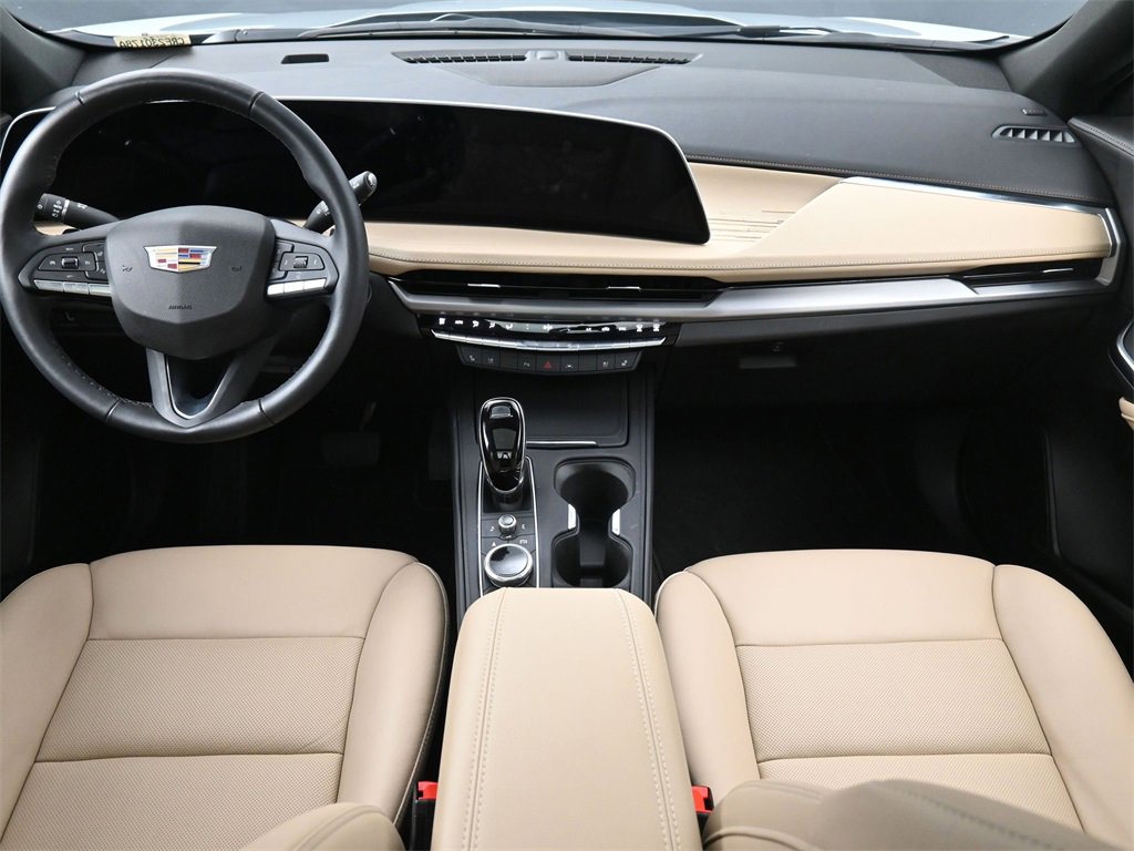 2024 Cadillac XT4 Premium Luxury photo 4