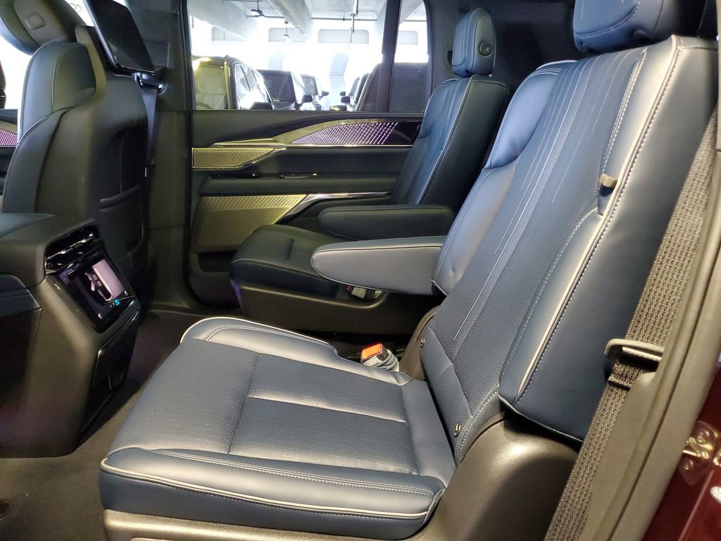 2026 Cadillac Escalade IQL Premium Luxury - Photo 11