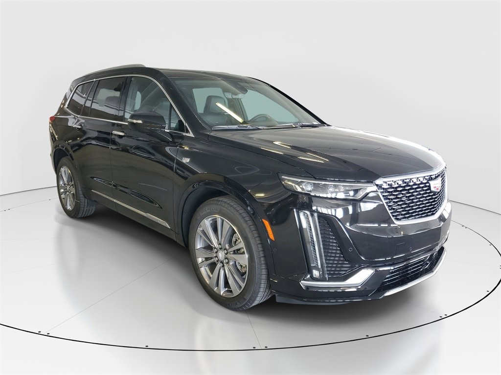 2025 Cadillac XT6 Premium Luxury photo 2