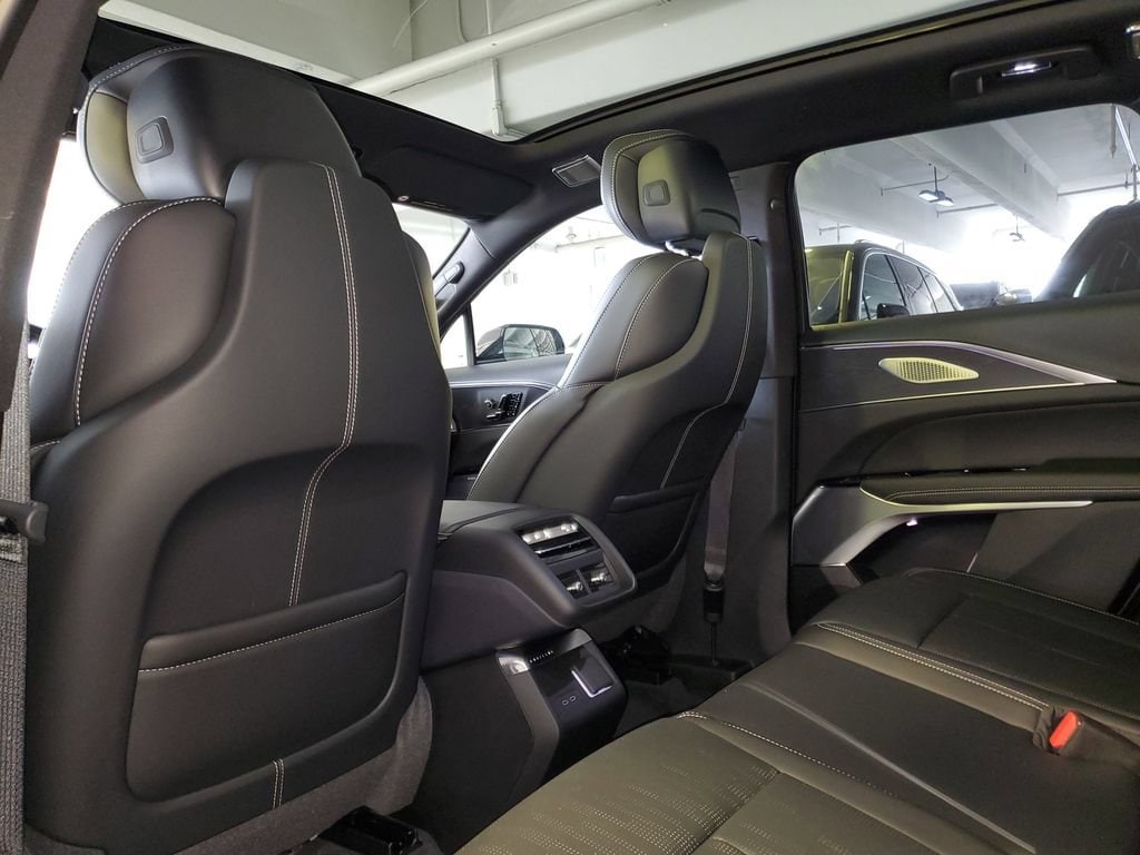 2026 Cadillac LYRIQ V - Photo 19