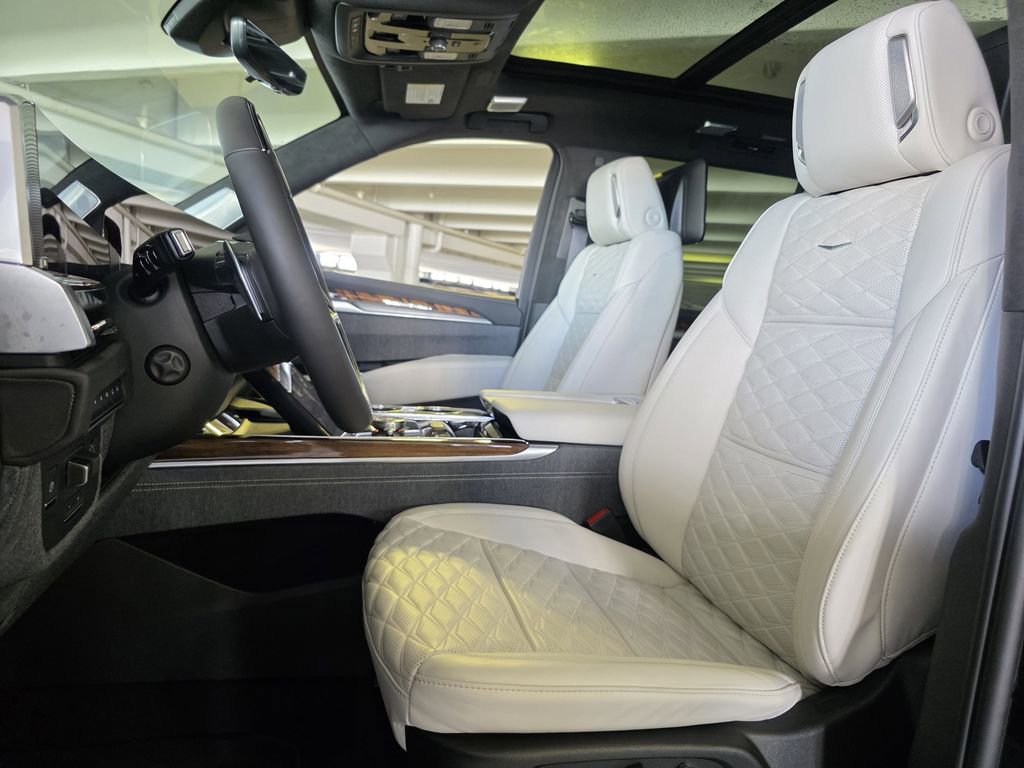 2026 Cadillac Escalade Platinum Sport - Photo 18