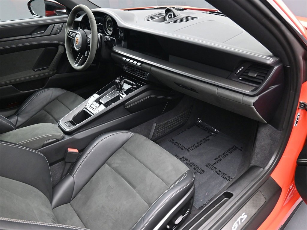 2022 Porsche 911 S photo 2
