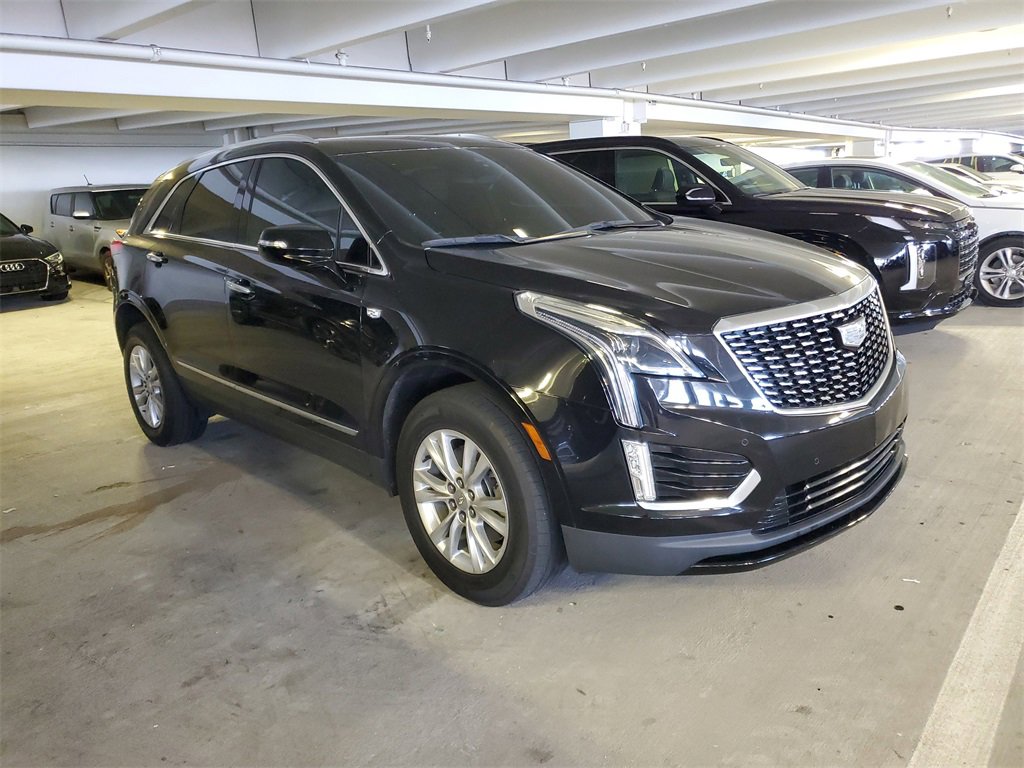 2021 Cadillac XT5 Luxury photo 2
