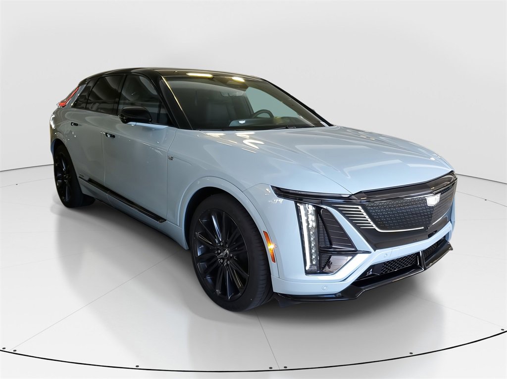 2026 Cadillac Lyriq photo 2