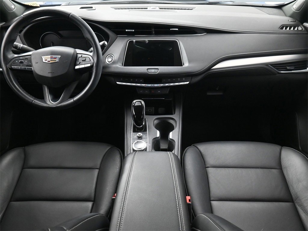 2022 Cadillac XT4 Premium Luxury photo 4