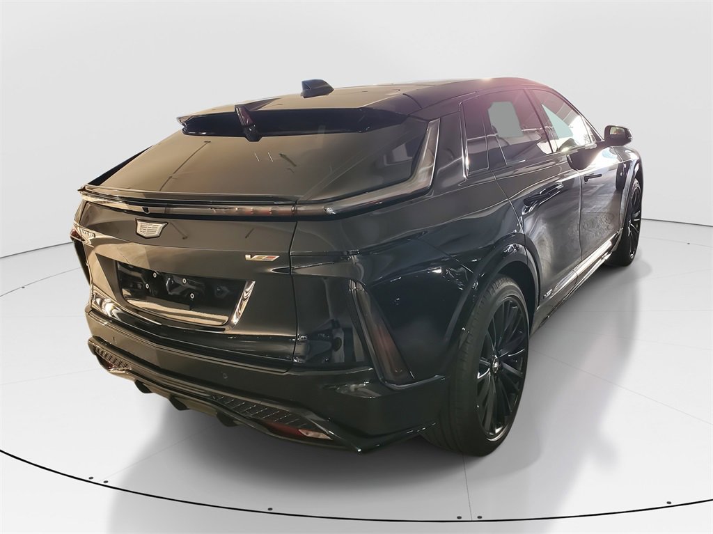 2026 Cadillac Lyriq photo 3