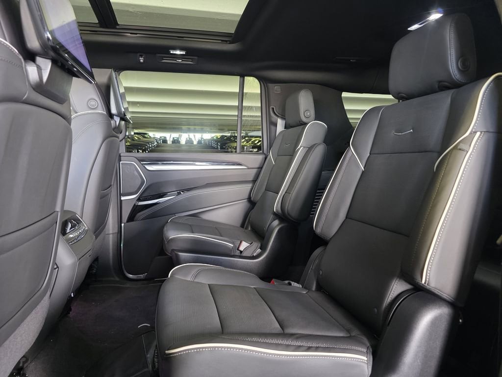 2026 Cadillac Escalade ESV Sport - Photo 13