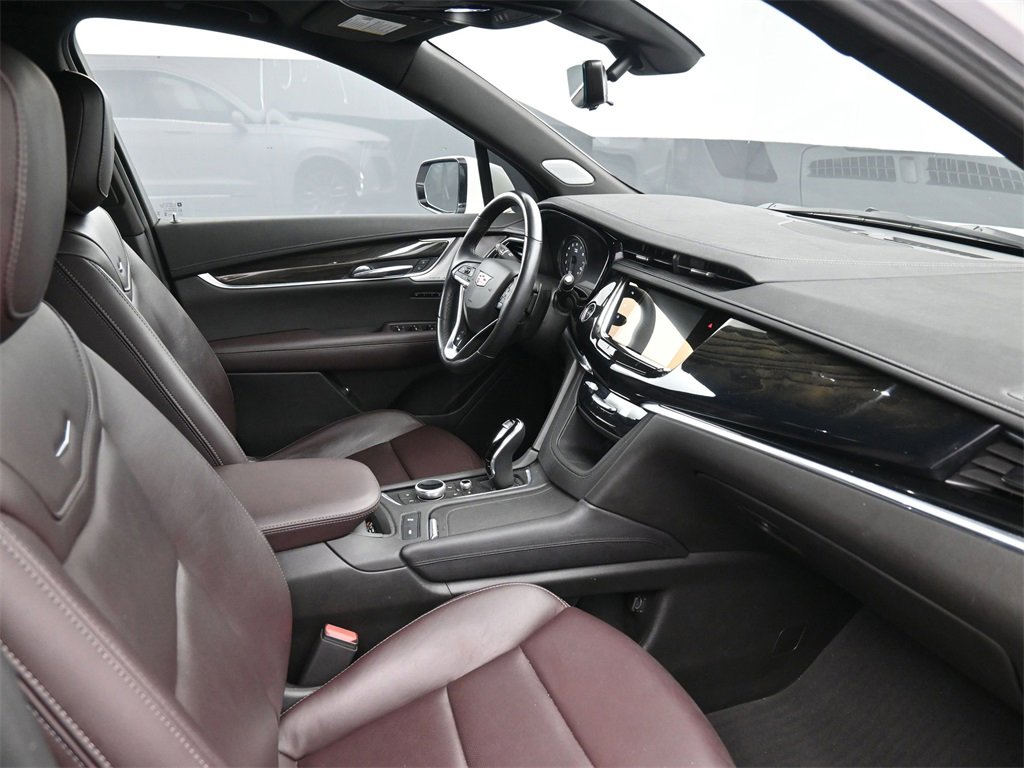 2023 Cadillac XT6 Premium Luxury photo 2