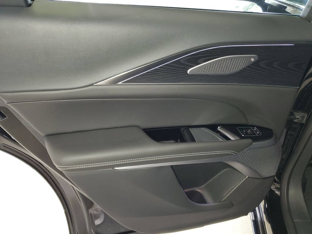 2026 Cadillac LYRIQ V - Photo 17