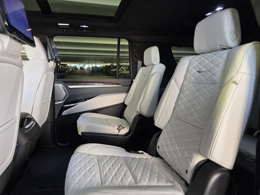2026 Cadillac Escalade ESV Platinum Sport - Photo 13