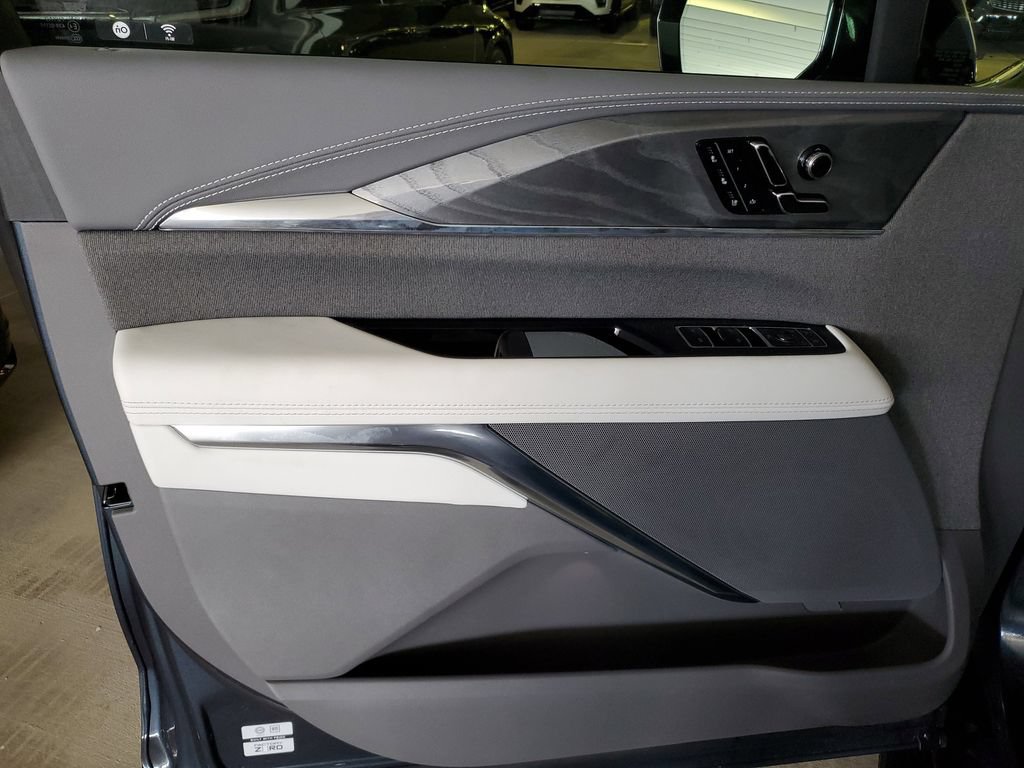 2026 Cadillac Escalade IQ Sport - Photo 14