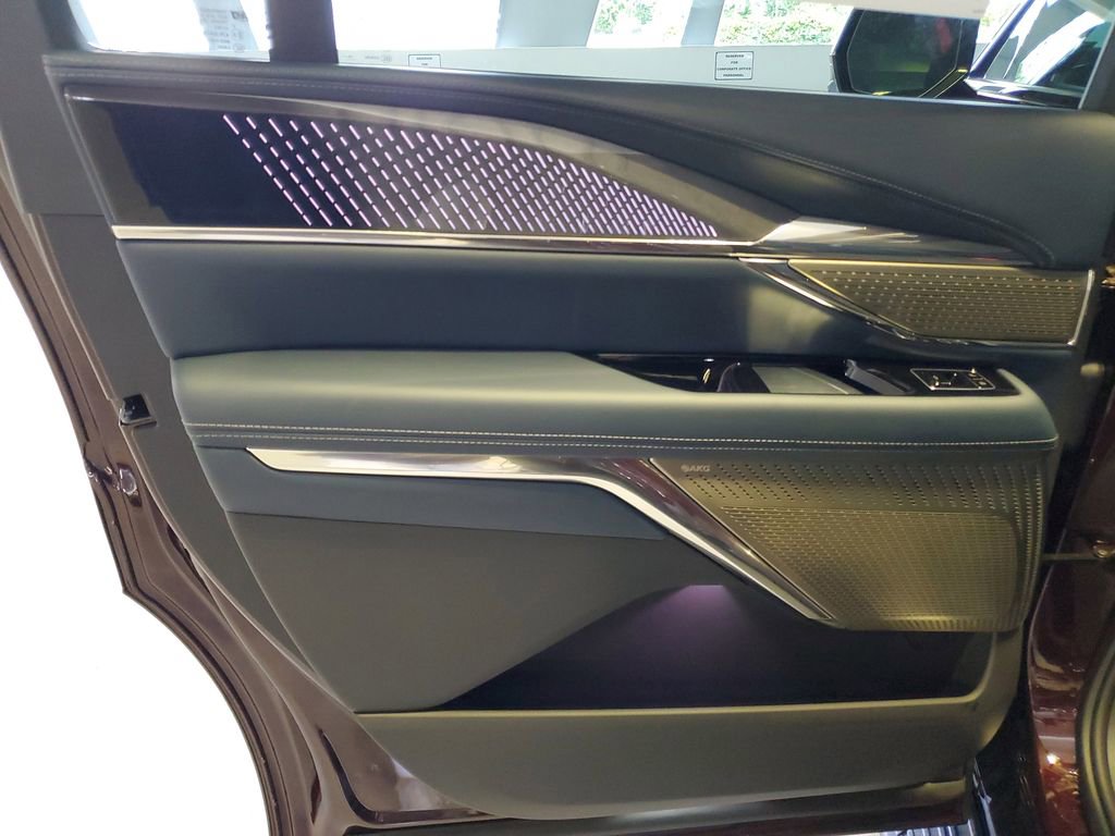 2026 Cadillac Escalade IQL Premium Luxury - Photo 9