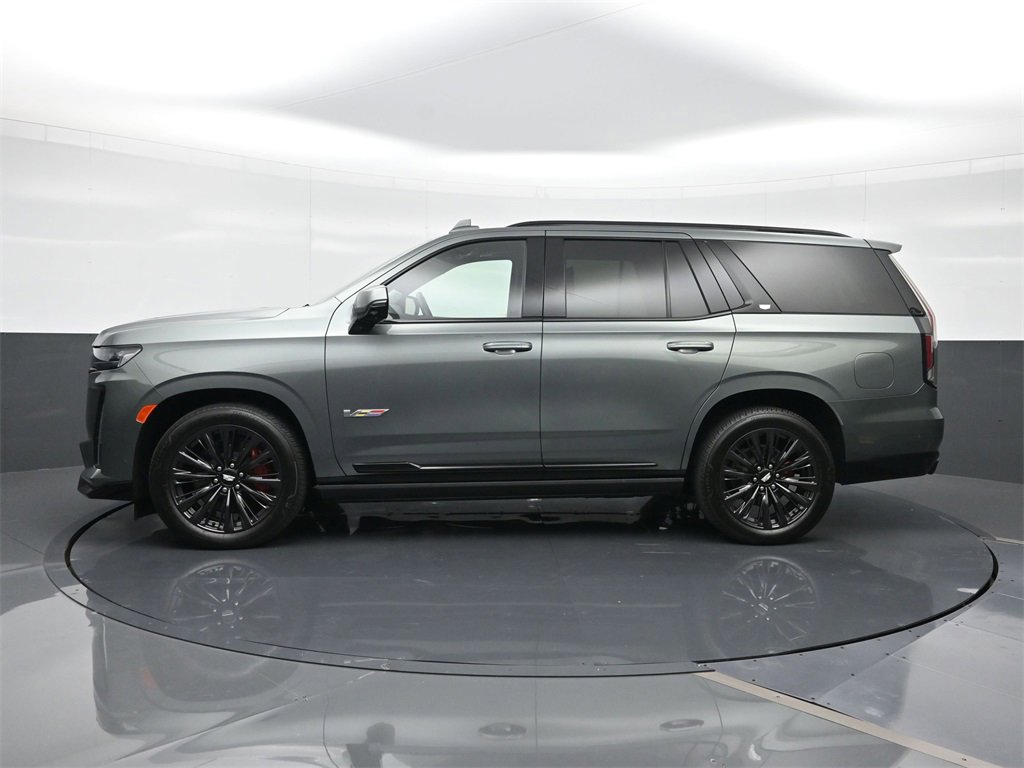 2024 Cadillac Escalade V-Series photo 3