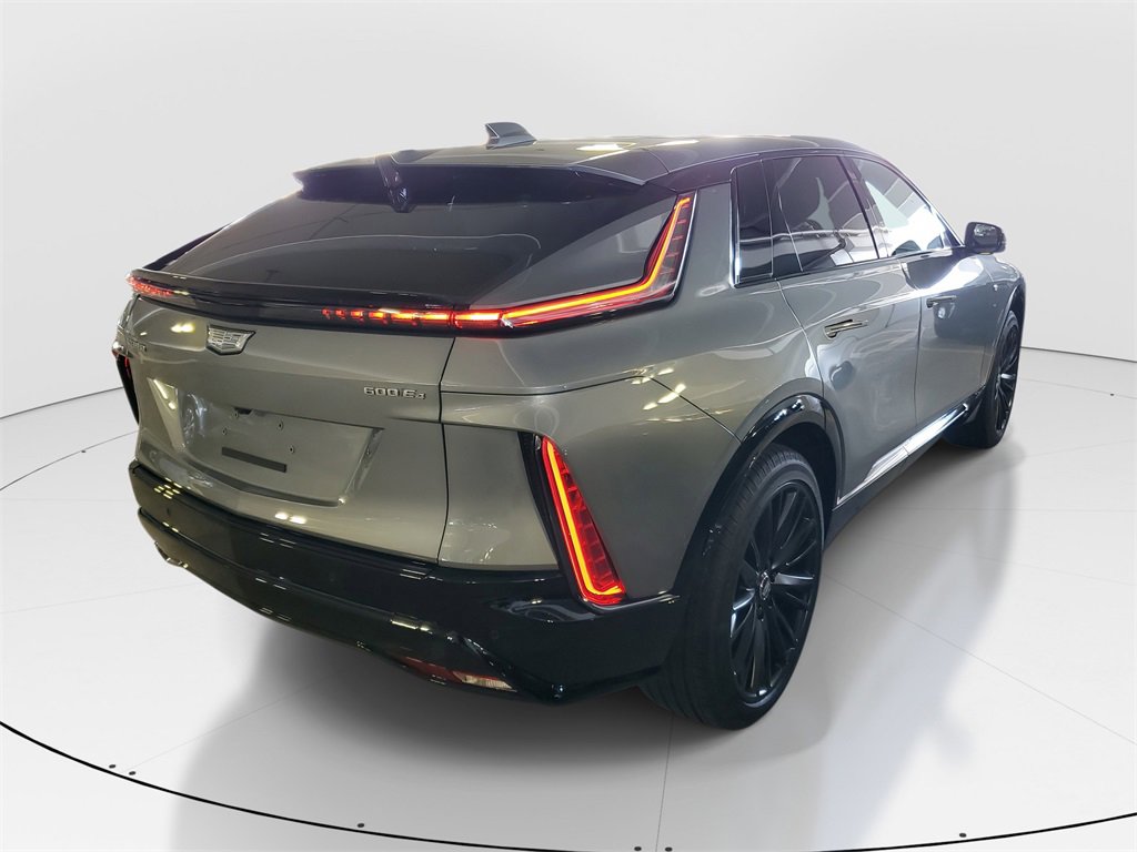 2025 Cadillac Lyriq Sport photo 3