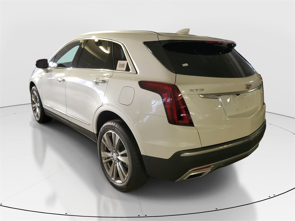 2025 Cadillac XT5 Premium Luxury photo 4