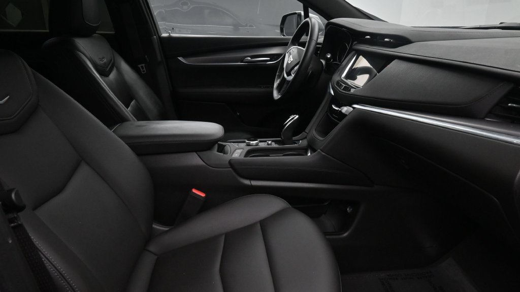 Certified 2024 CADILLAC XT5 Luxury SUV