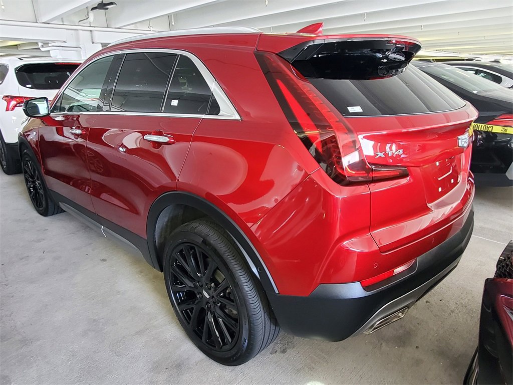 2022 Cadillac XT4 Premium Luxury photo 4