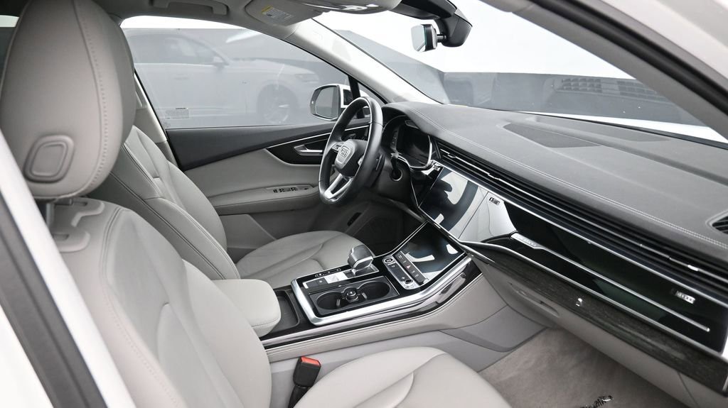 Used 2023 Audi Q7 Premium Plus