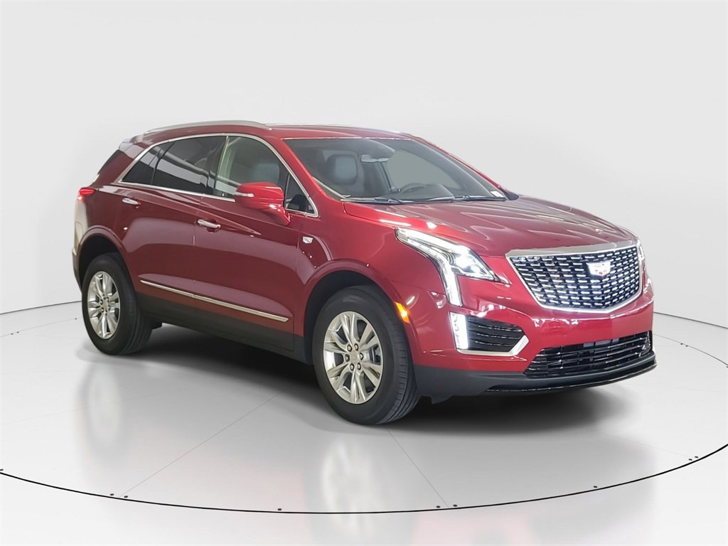 2025 Cadillac XT5 Luxury photo 2