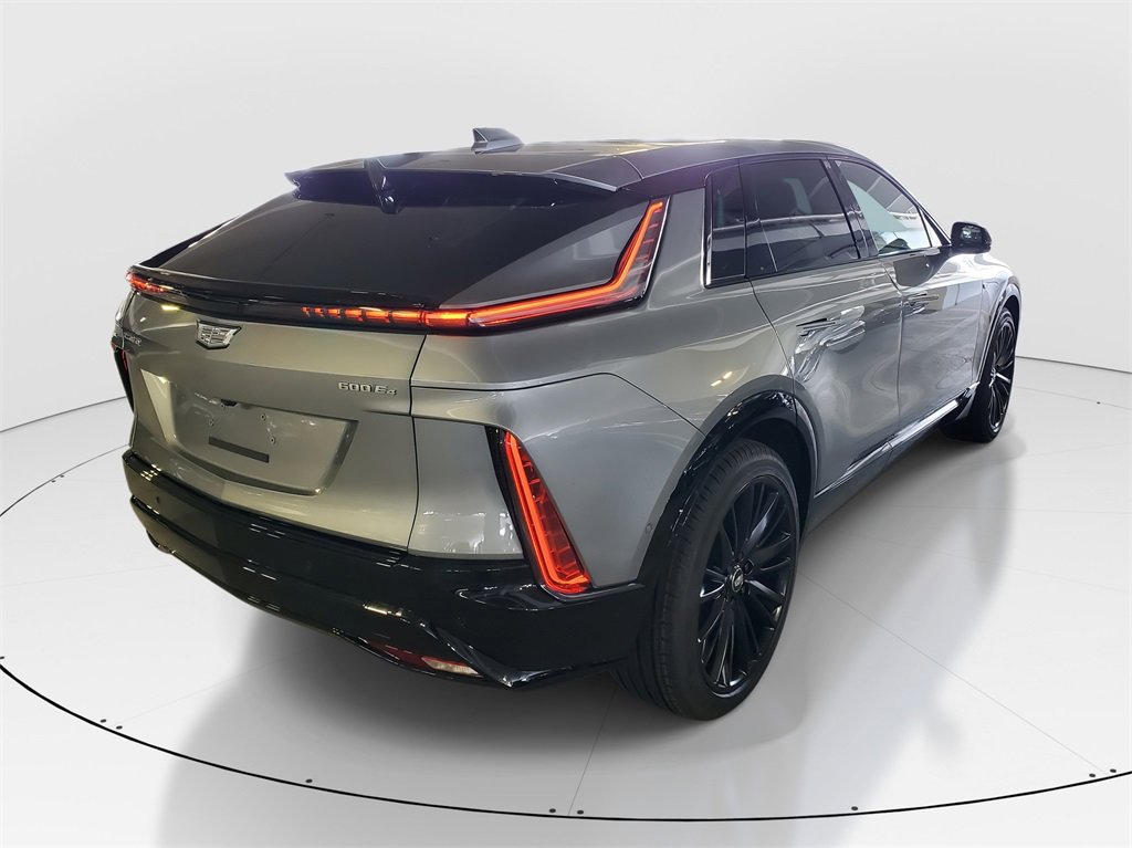 2025 Cadillac Lyriq Sport photo 3