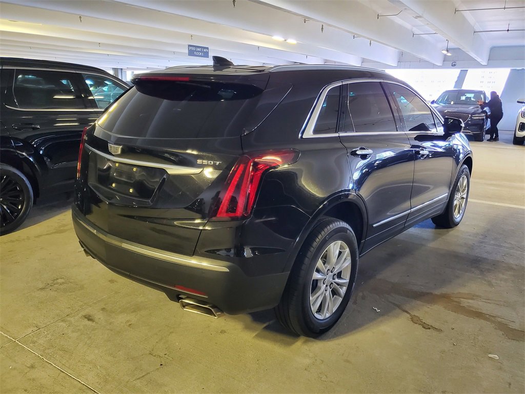 2021 Cadillac XT5 Luxury photo 3