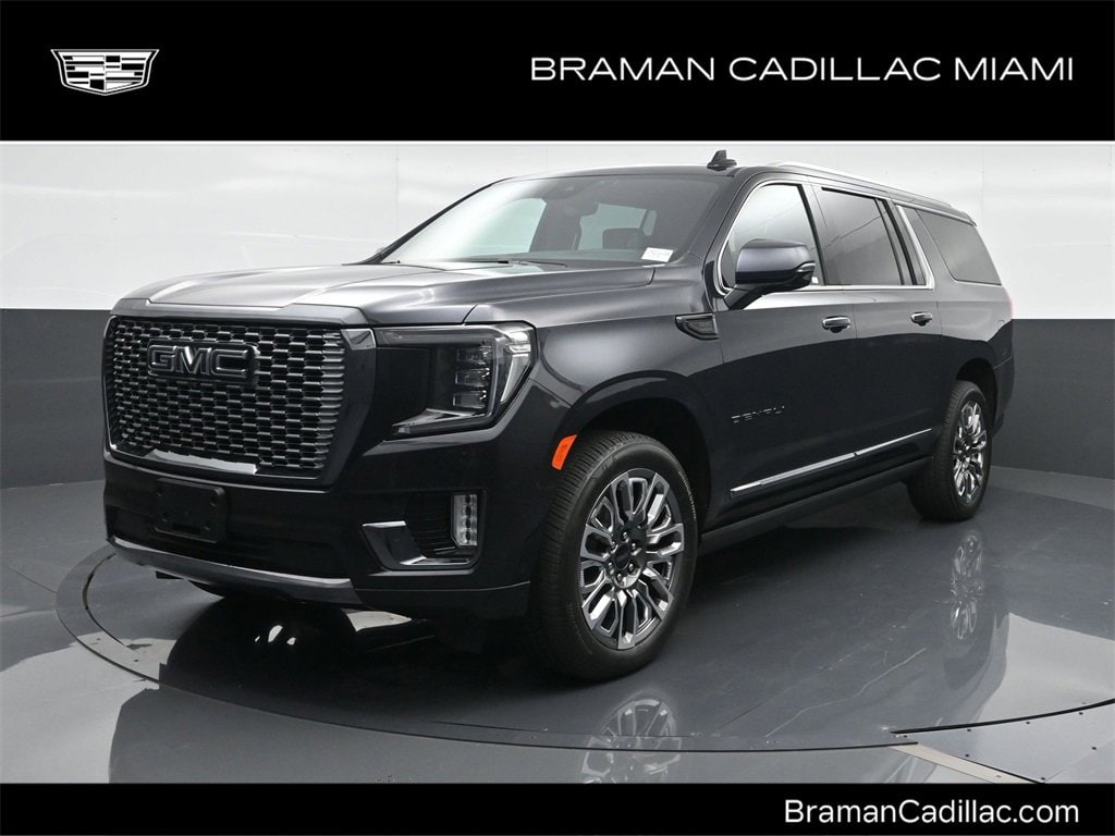 2024 GMC Yukon Denali Ultimate's photo