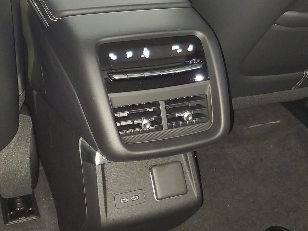 2026 Cadillac LYRIQ V - Photo 23