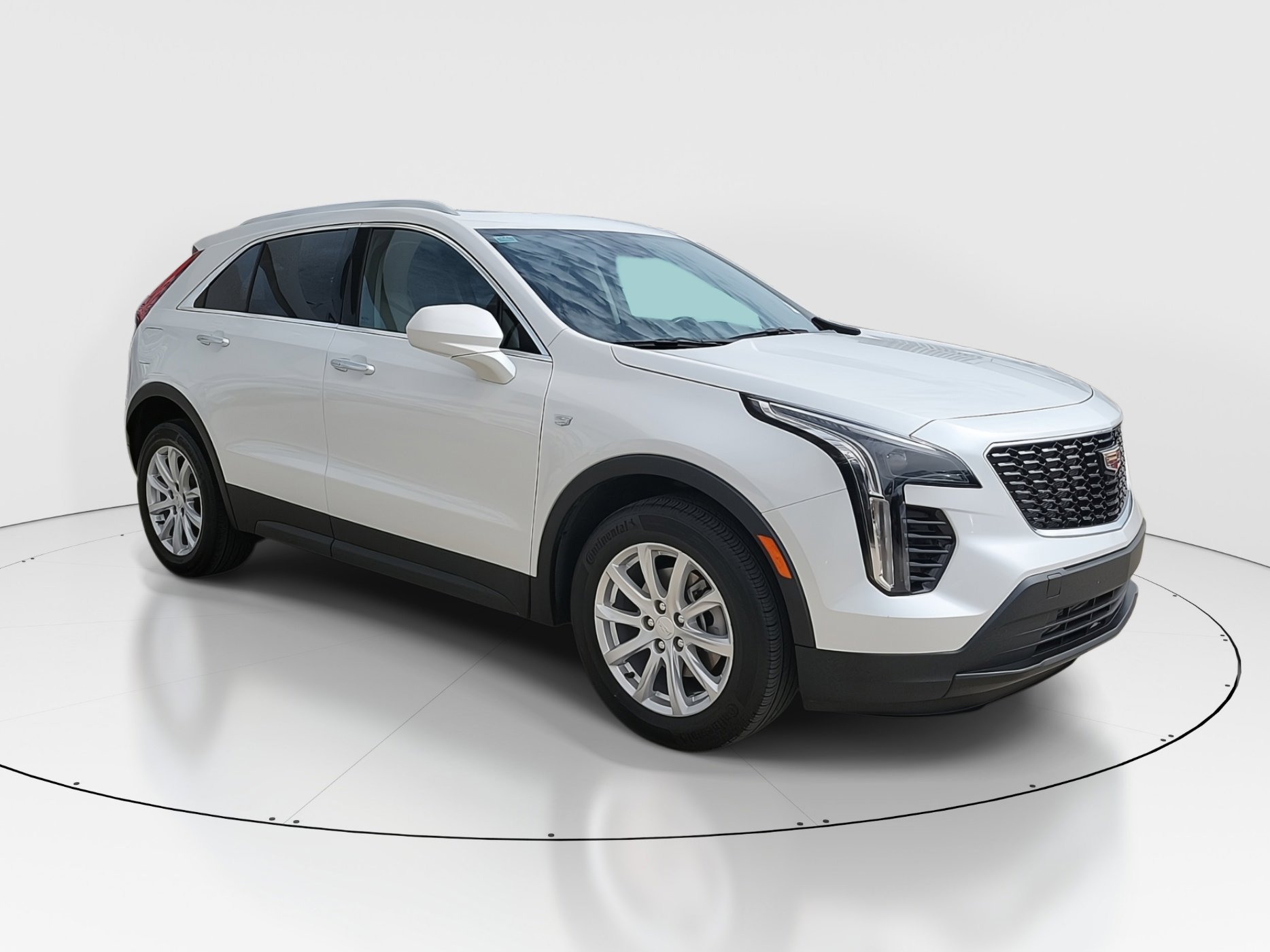 Used 2023 Cadillac XT4 Luxury with VIN 1GYAZAR40PF152724 for sale in Miami, FL