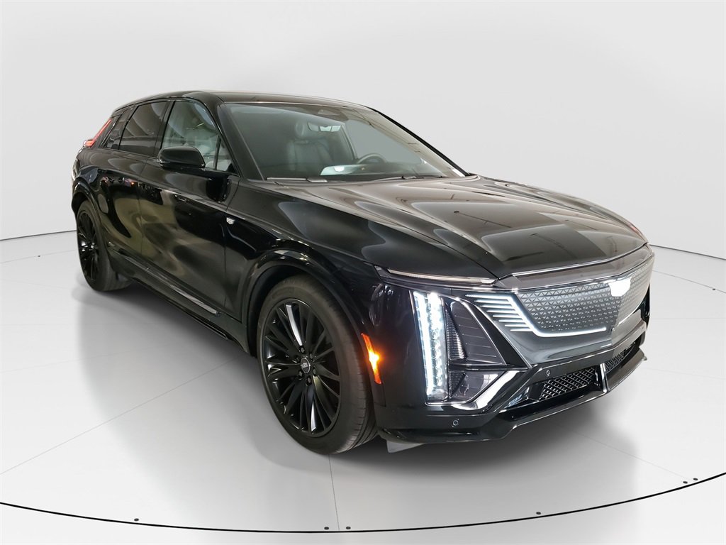 2026 Cadillac Lyriq photo 2