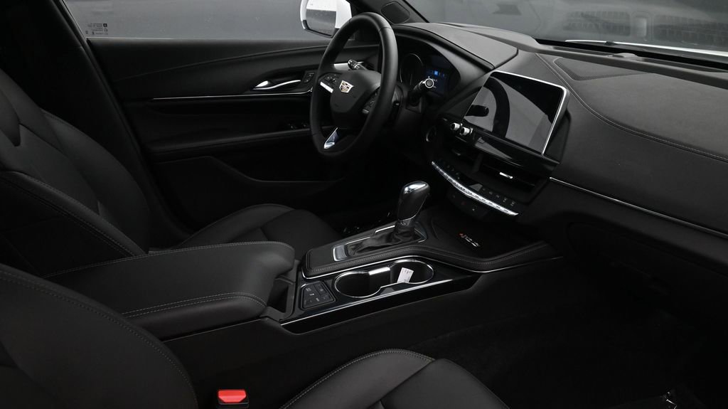 2024 Cadillac CT4 Luxury - Photo 11