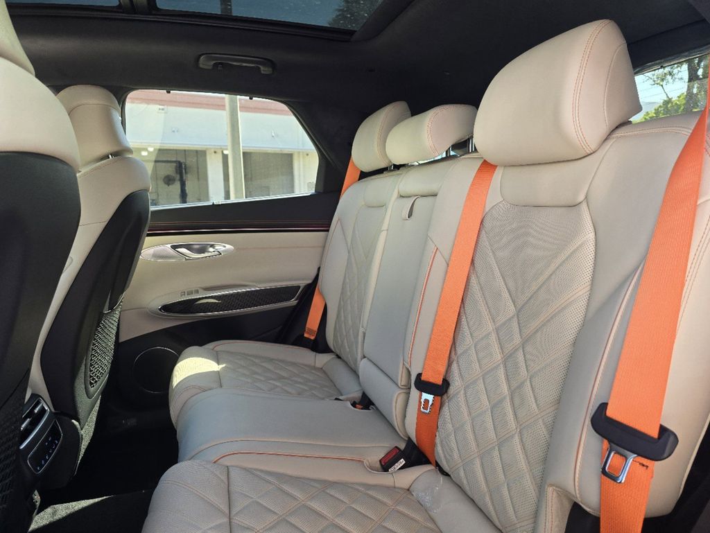 2026 GENESIS GV70 Sport Prestige - Photo 11