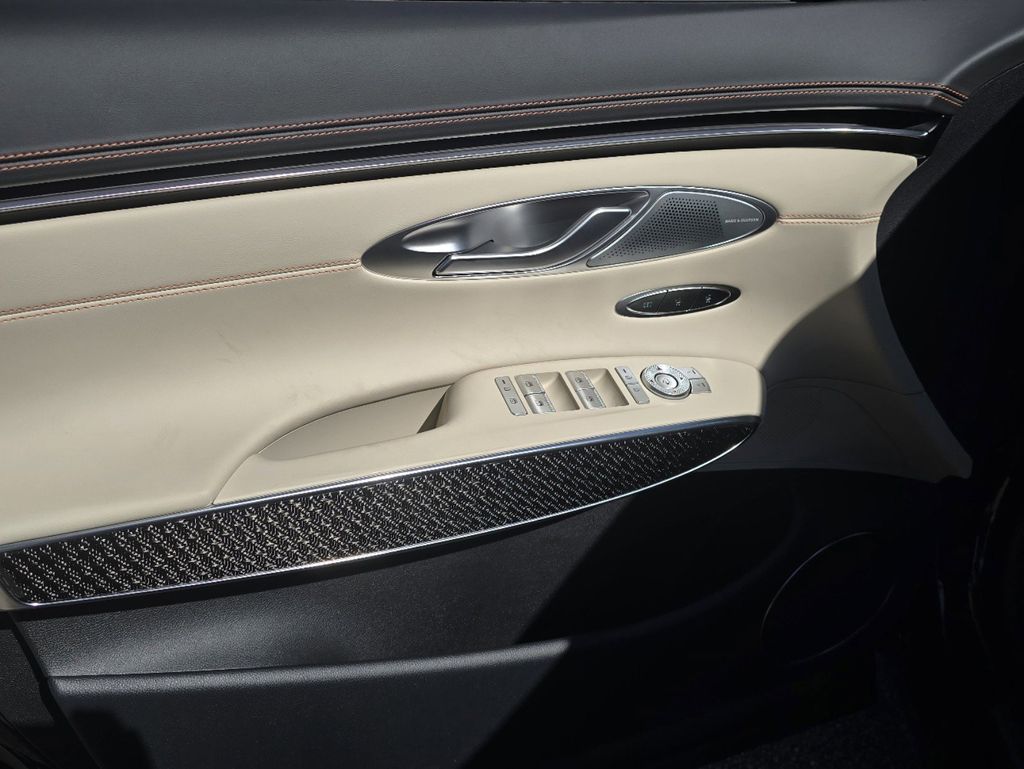 2026 GENESIS GV70 Sport Prestige - Photo 15