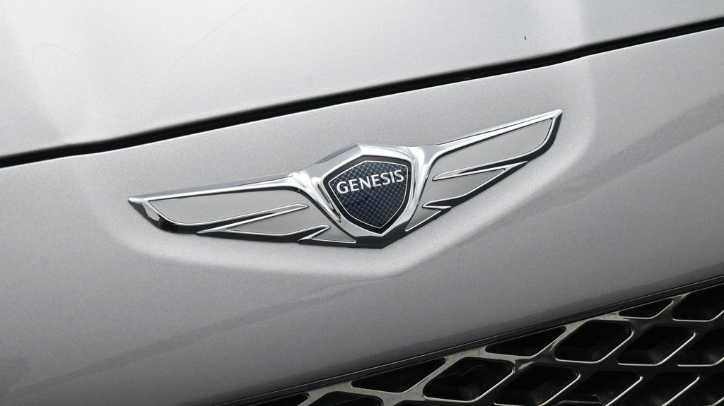 2023 GENESIS G70 Standard - Photo 19