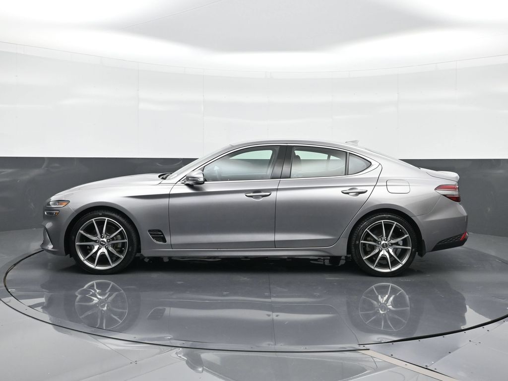 2023 GENESIS G70 Standard - Photo 5