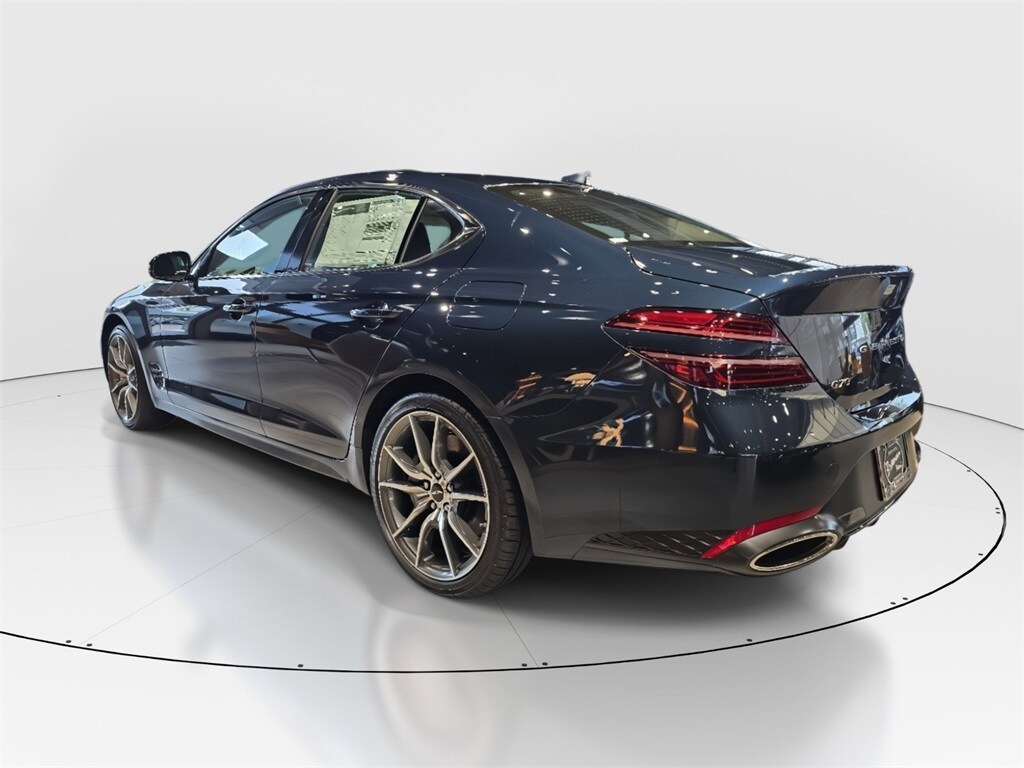 2025 Genesis G70 2.5T photo 4