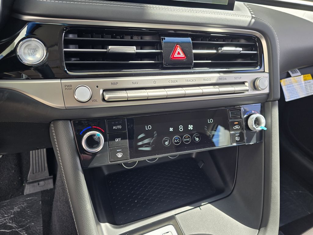 2026 GENESIS G70 Standard - Photo 20