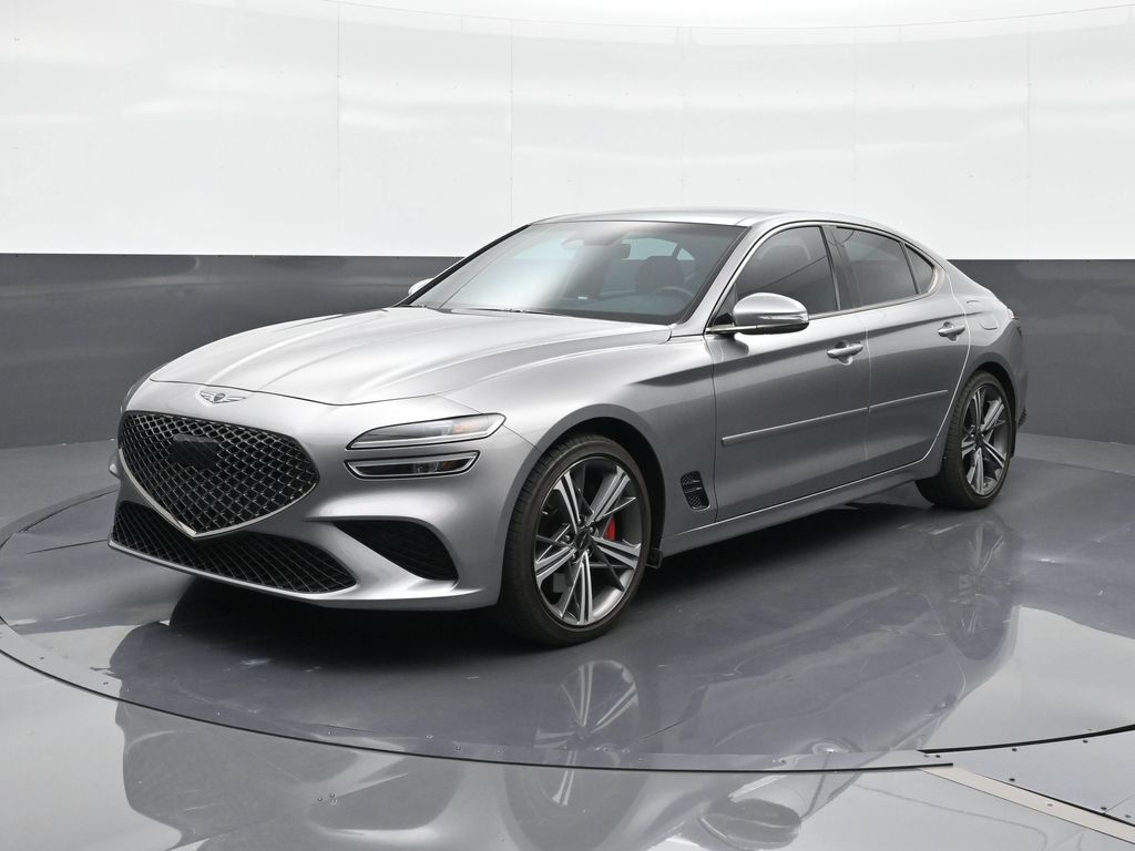 2025 Genesis G70 2.5T Standard's photo