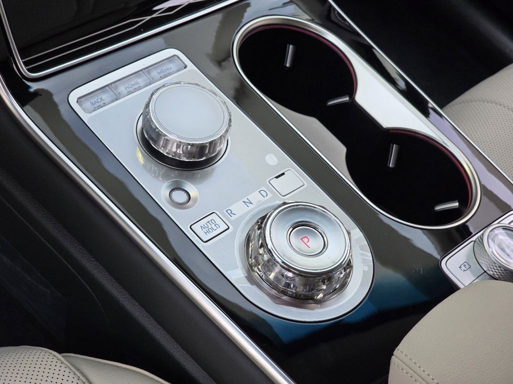 2025 GENESIS GV80 Standard - Photo 16