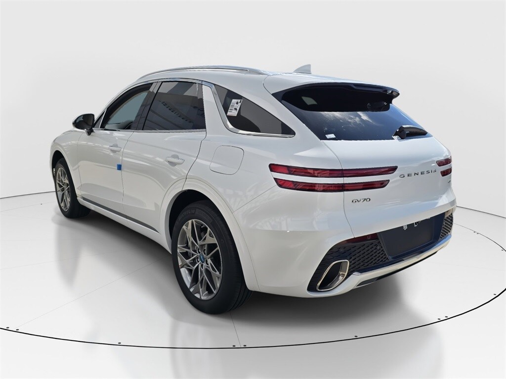 2025 Genesis GV70 2.5T Advanced photo 4