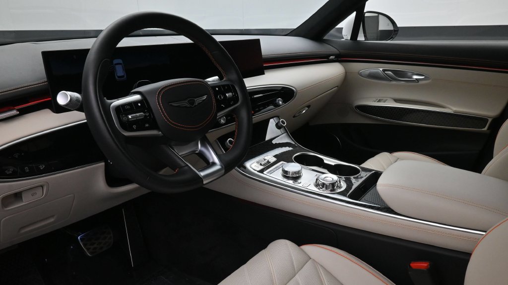 2026 GENESIS GV70 Sport Prestige - Photo 7