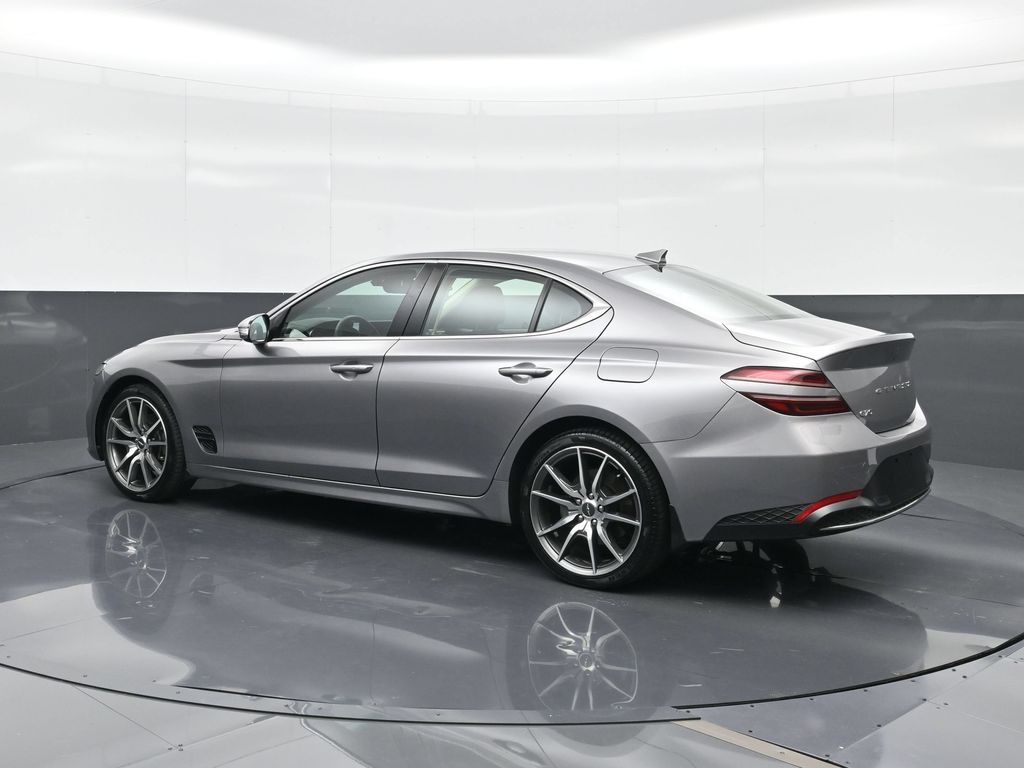 2023 GENESIS G70 Standard - Photo 3