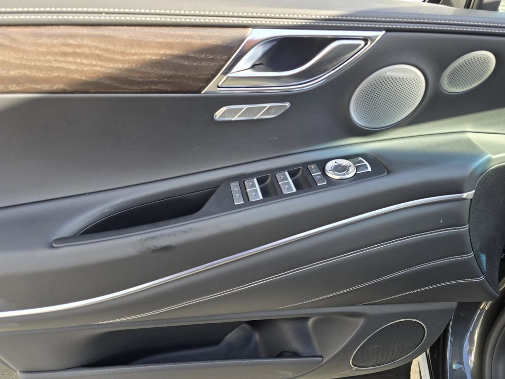 2025 GENESIS GV80 Prestige - Photo 16